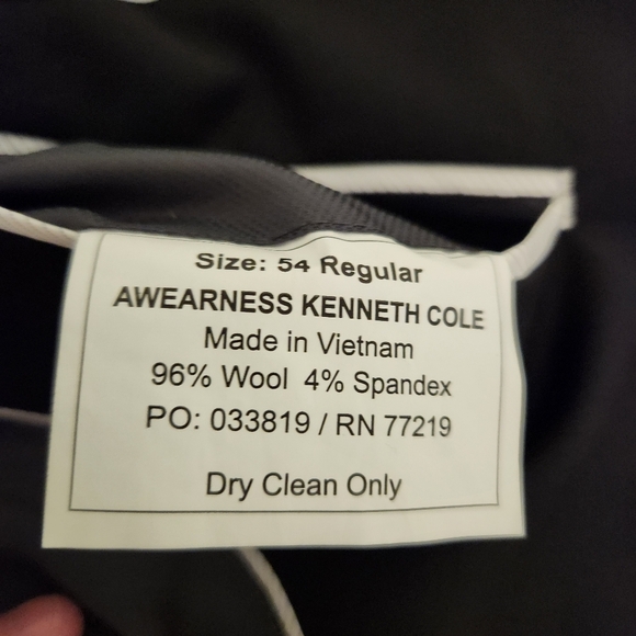 Kenneth Cole Navy Blue Men's Blazer. Sz 54 Regular - Picture 10 of 10